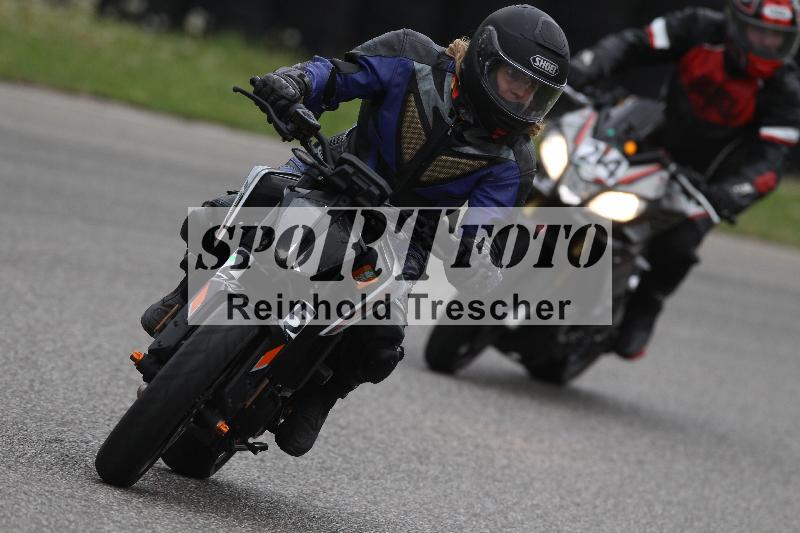 Archiv-2025/10 23.04.2025 Cornu Master School ADR/gruen-vert/25-1